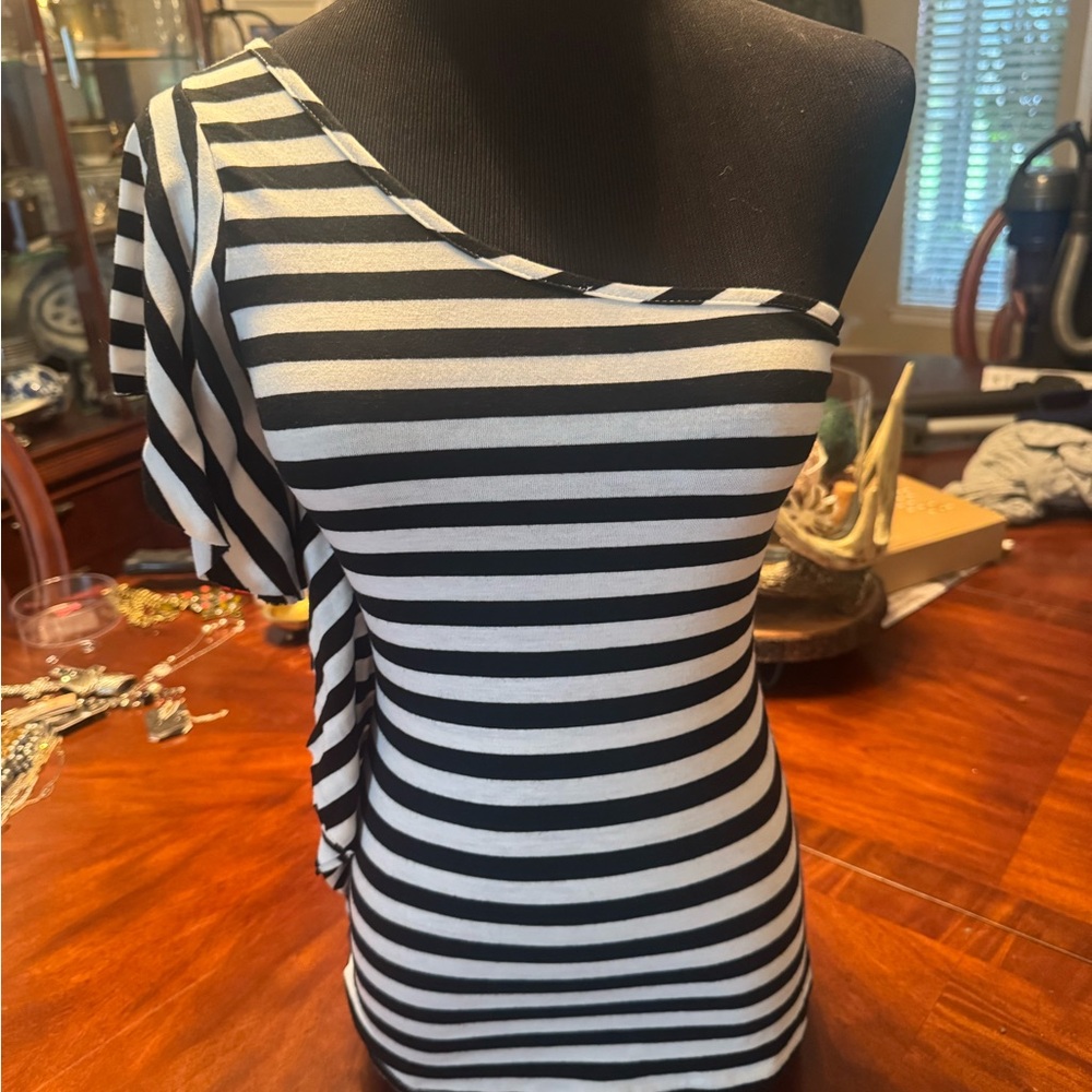 Black and White Striped One-Shoulder Top
